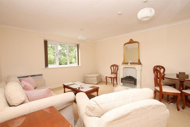 1 bedroom flat to rent - Photo 1