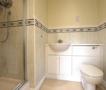 5 Bedroom Detached To Let - Photo 6