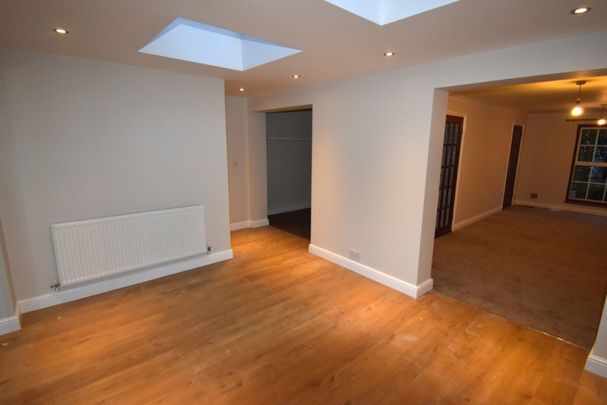 3 bedroom House - LODGEFIELD, WELWYN GARDEN CITY - Photo 1