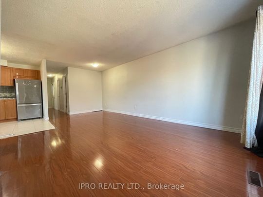 For Lease - 498 Daralea Heights Unit# Upper, Mississauga, Ontario - Photo 1