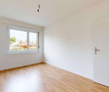 Bright 3-room apartment on the mezzanine floor with balcony and was... - Foto 2