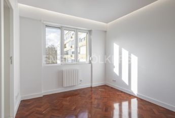 Apartamento T4 em Lisboa
