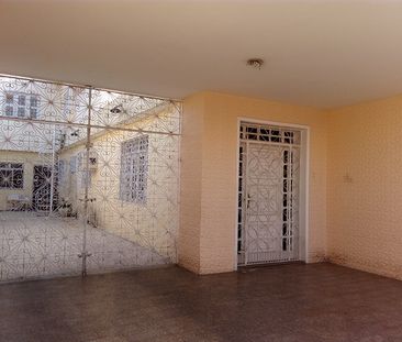 A FURTADO - CASA - ABILIO MARTINS, 675 - Foto 4