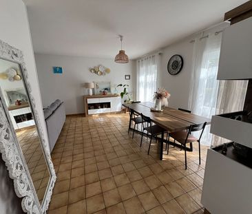 Location Maison 3 pièces 76m² - Photo 2