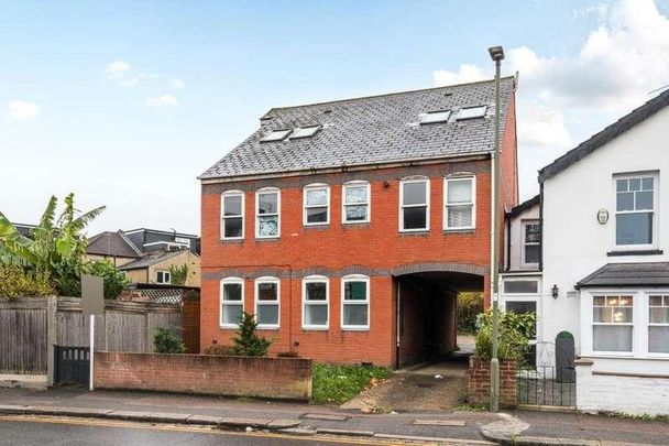 Potters Road, Barnet, EN5 - Photo 1