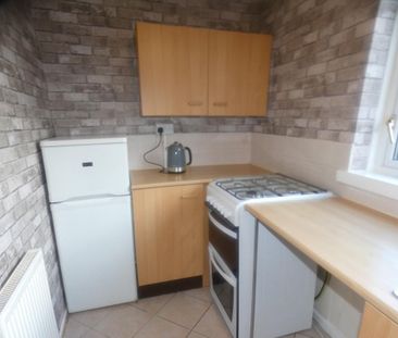 1 bedroom ground floor flat to rent - Photo 4