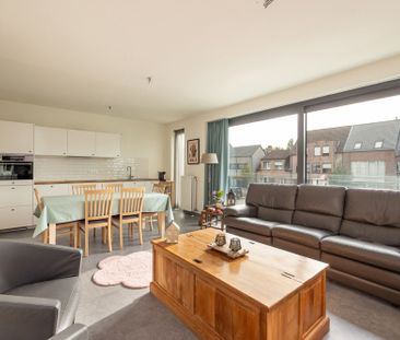 Appartement (2017) met 2 slpk, terras, lift en 2 parkeerplaatsen - Photo 2