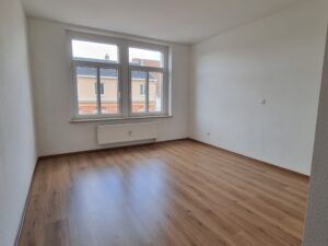 Leißnerstr. 26, Wohnung 8 ~~~ Balkon, Tageslichtbad mit Wanne und Dusche, Gäste-WC, Abstellraum, Keller, Haus mit Aufzug - Photo 3