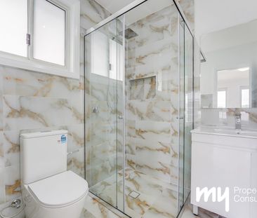 LUXURY LIVING ! - Photo 4