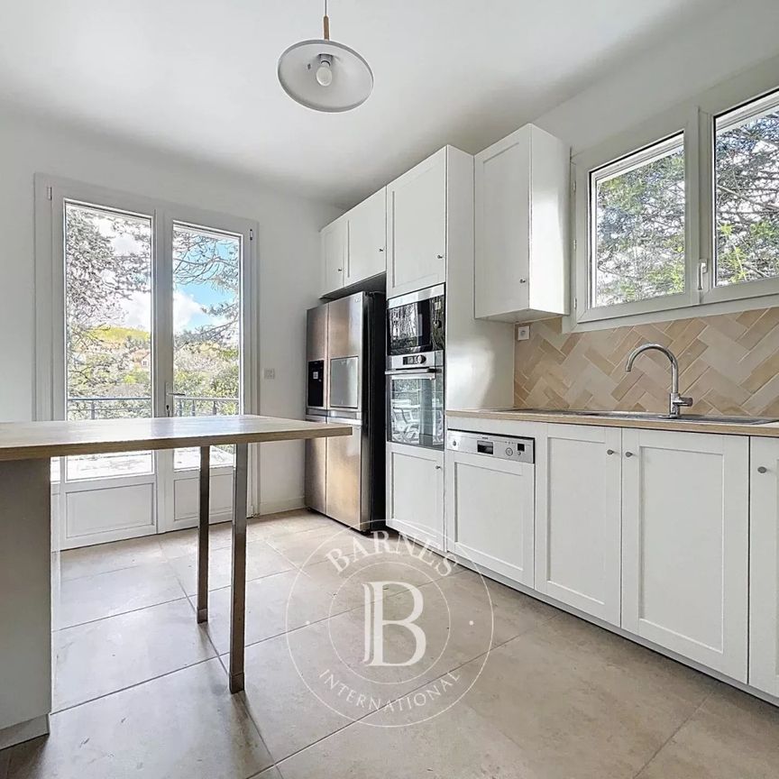 Maison • Marly-le-Roi - Photo 1