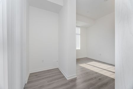 For Lease - 28 Interchange Way Unit# 106, Vaughan, Ontario - Photo 3