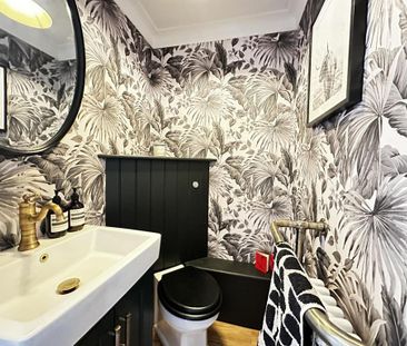 3 bedroom semi-detached house to rent - Photo 4