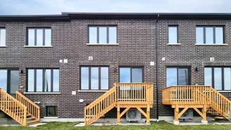 For Lease - 3535 Brickyard Drive, Pickering, Ontario - Photo 5