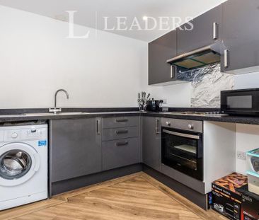 2 bedroom flat to rent - Photo 6