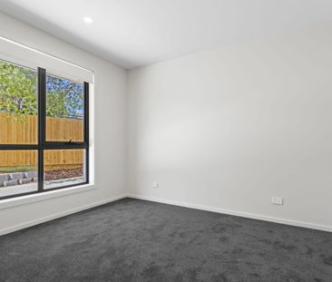 For Lease: New Unit in Summerhill - Photo 4