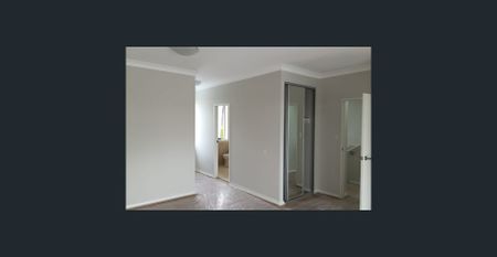 4 Bedroom Townhouse at Great Location in Prospect - Photo 4