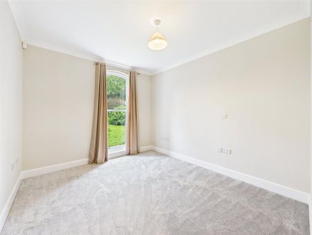 3 bedroom apartment to rent - Photo 3