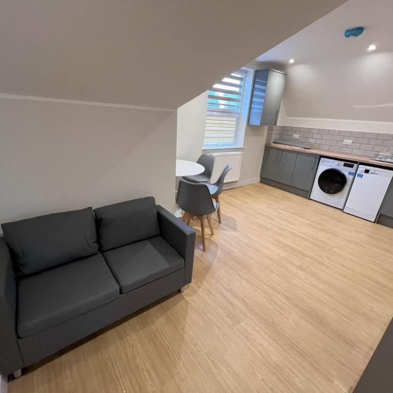 1 bedroom apartment to rent - Photo 1