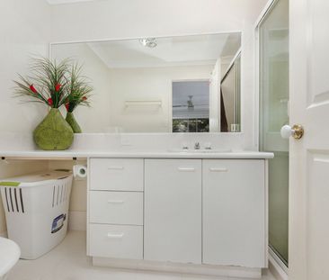26 1-5 Santa Cruz Boulevard, Clear Island Waters QLD 4226 - House F... - Photo 1