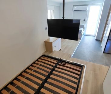 Studio/Γκαρσονιέρα για ενοικίαση Αμφιθέα (Παλαιό Φάληρο) - Photo 5