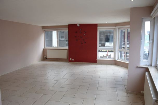 Ruim appartement in het centrum, nabij het station - Foto 1