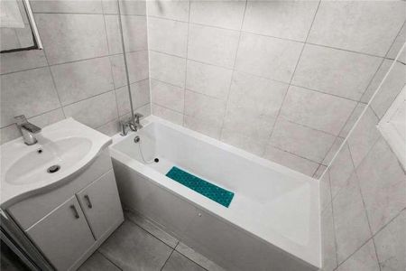 Lodge Avenue, Dagenham, RM8 - Photo 5