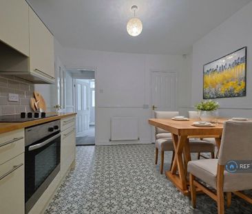 2 bedroom terraced house to rent - Photo 5