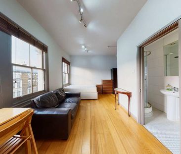 Studio to rent - Photo 1