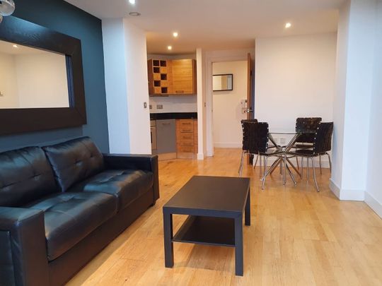 2 Bed Flat, Mackenzie House, LS10 - Photo 1