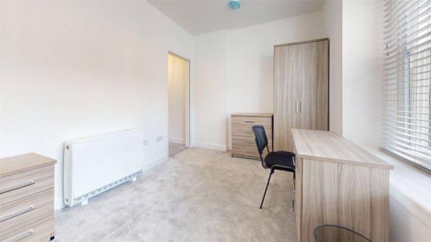 Student Properties to Let - Photo 1