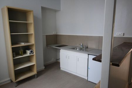 A LOUER : T3 à LILLE • Rue de Ratisbonne - République Beaux-Arts • 900 € - Photo 5