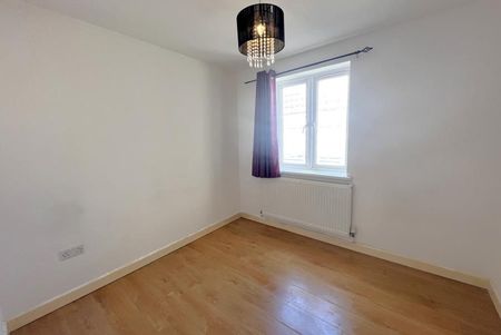 Chapel Street, Woking - 2 bedrooms Property for lettings - Seymours - Photo 3