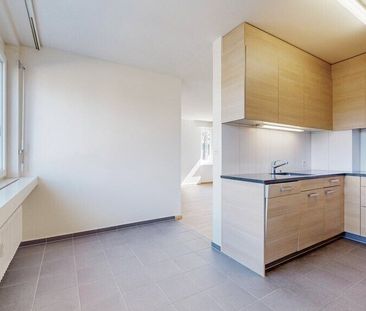 Flooded with light, quiet and central – your new home in Muttenz - Foto 2