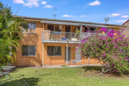 2/27 Coolangatta Rd, Coolangatta QLD 4225 - Apartment For Rent | Domain - Photo 4
