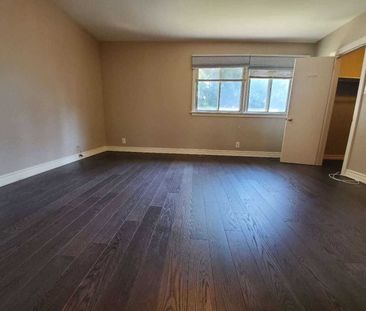 For Lease - 157 Fenn Avenue, Toronto, Ontario - Photo 6