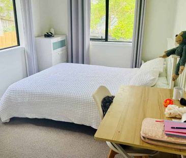 Stylish Coastal Living with Sea Views - Photo 2