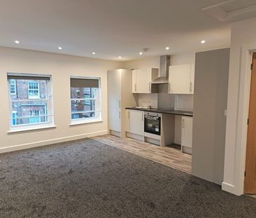 Dolphin Square, Tring - Photo 1