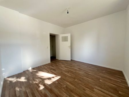 **TOP** renovierte 2-Zimmer-EG-Wohnung! - Foto 3