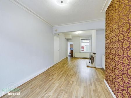 38 Hillview Avenue, Belfast, BT5 6JR - Photo 4