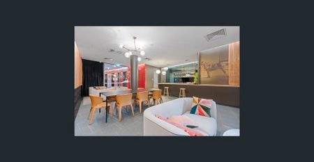 1 Bedroom | 1 Bathroom - Photo 2