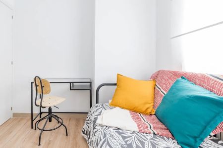 Calle de las Matas, Madrid, Community of Madrid 28039 - Photo 2