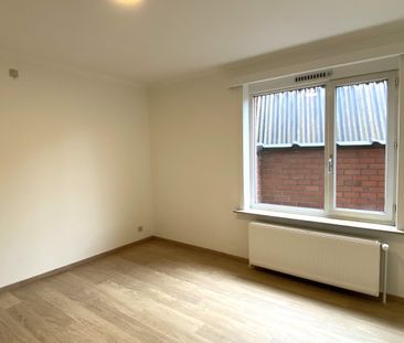 Izegemsestraat 8 / 1, 8800 Rumbeke - Photo 3