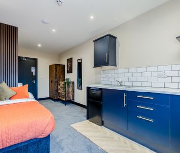 Crown House, Nuneaton, CV11 4BX - Photo 3