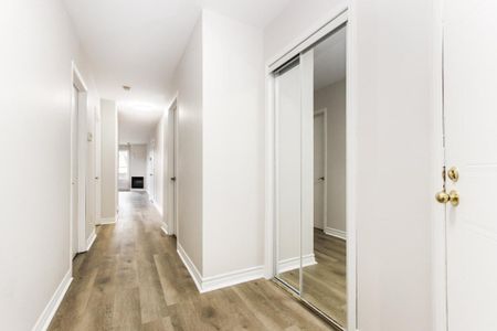 Appartement à louer - Laval (Chomedey) (Place Renaud) - Photo 3