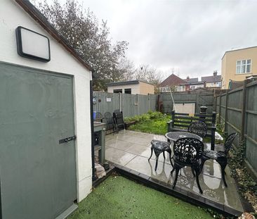 Belle Vue Road, Aldershot, Hampshire, GU12 - Photo 6