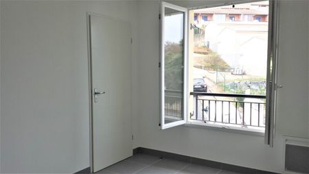 Location Appartement 2 pièces 45m² COGOLIN 83310 - Photo 2
