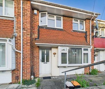 3 bedroom terraced house to rent - Photo 1