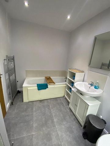 14 Windsor Drive, Belfast, BT9 7FH - Photo 5