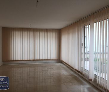 Location Appartement 6 pièces 153m² BEAUVAIS 60000 - Photo 2