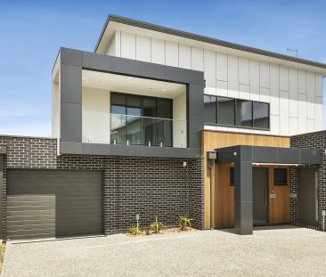 Unit 3/2 Pitches Street, Moonee Ponds. - Photo 4